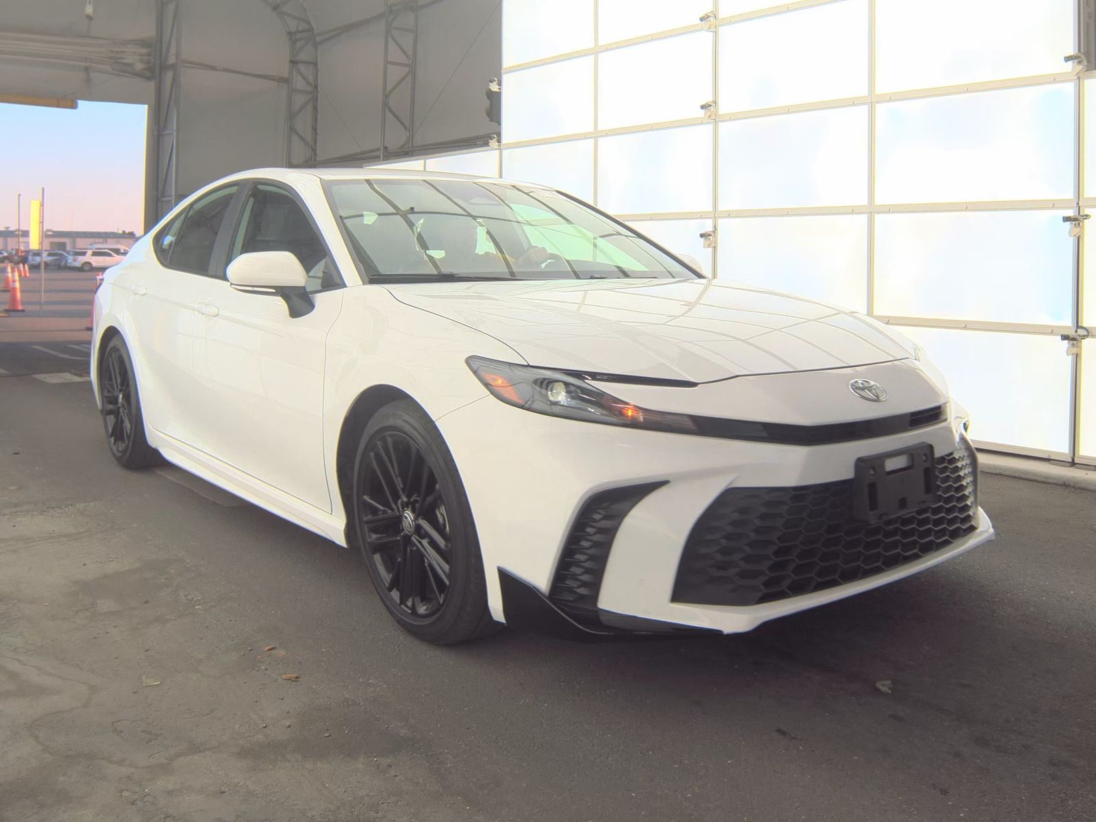 TOYOTA CAMRY - 4