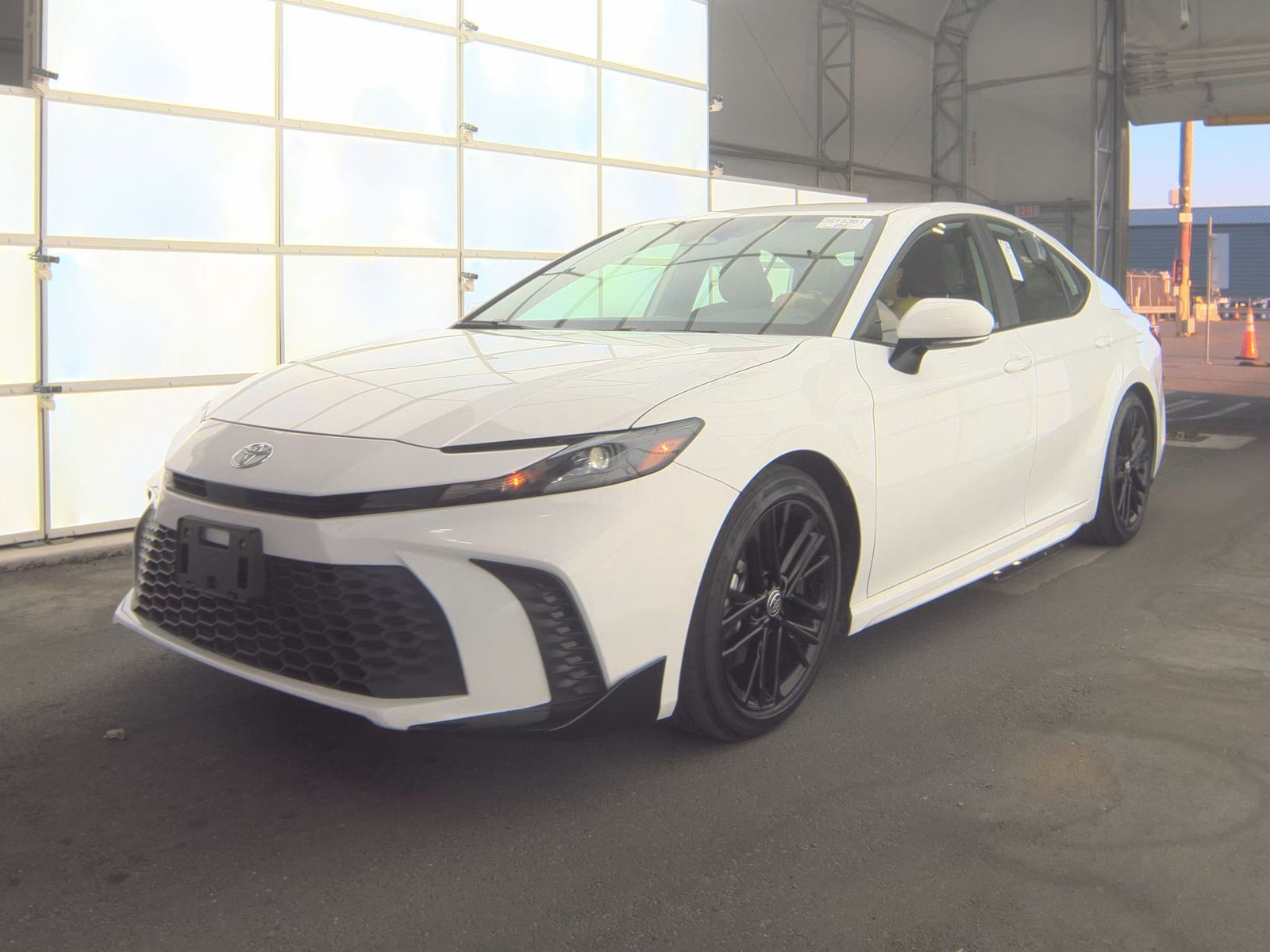 TOYOTA CAMRY - 1