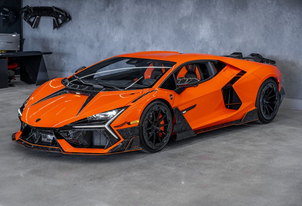 2024 Lamborghini Revuelto Base AWD