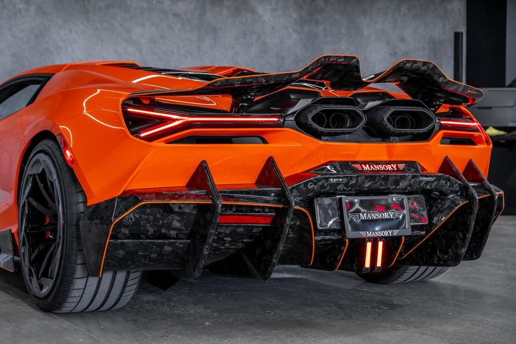 2024 Lamborghini Revuelto Base AWD