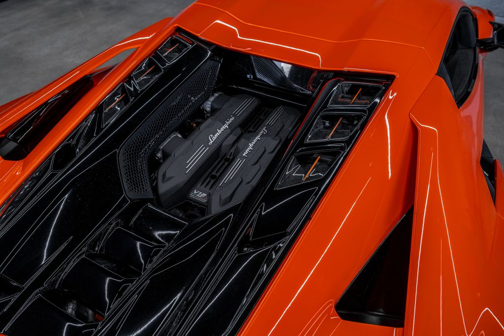 2024 Lamborghini Revuelto Base AWD