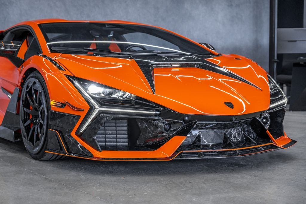 2024 Lamborghini Revuelto Base AWD
