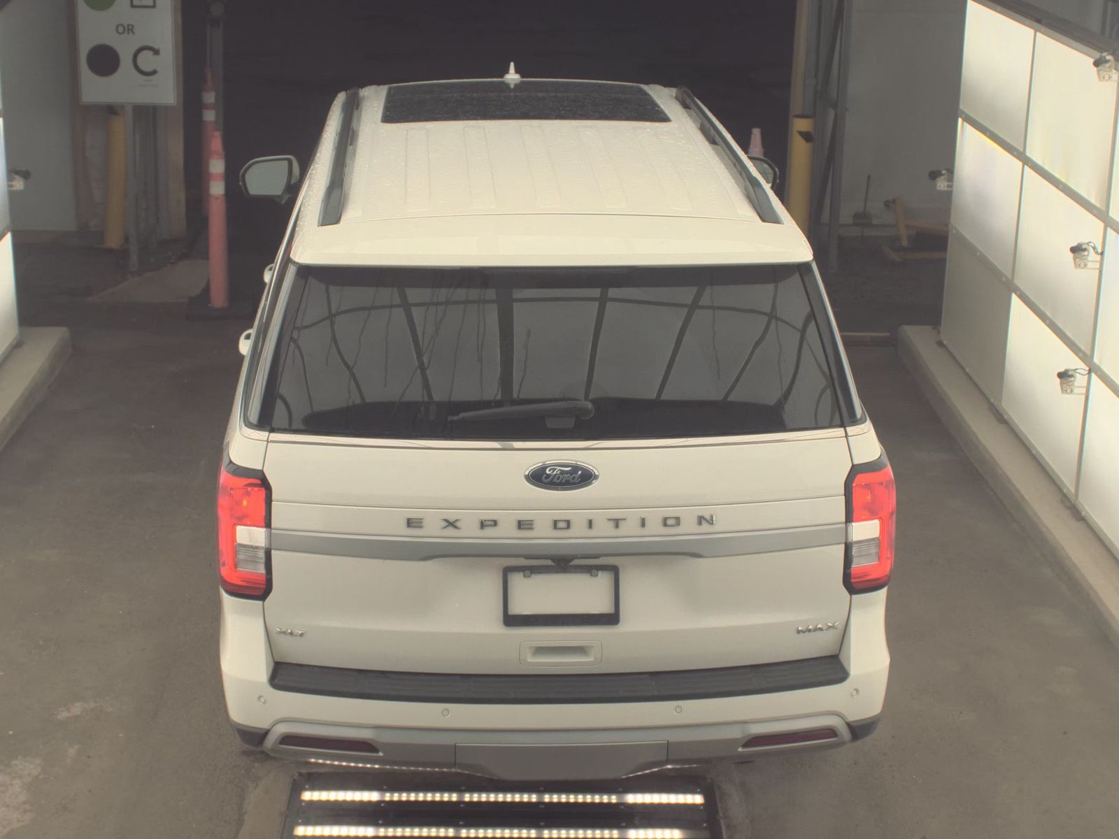FORD EXPEDITION MAX - 7
