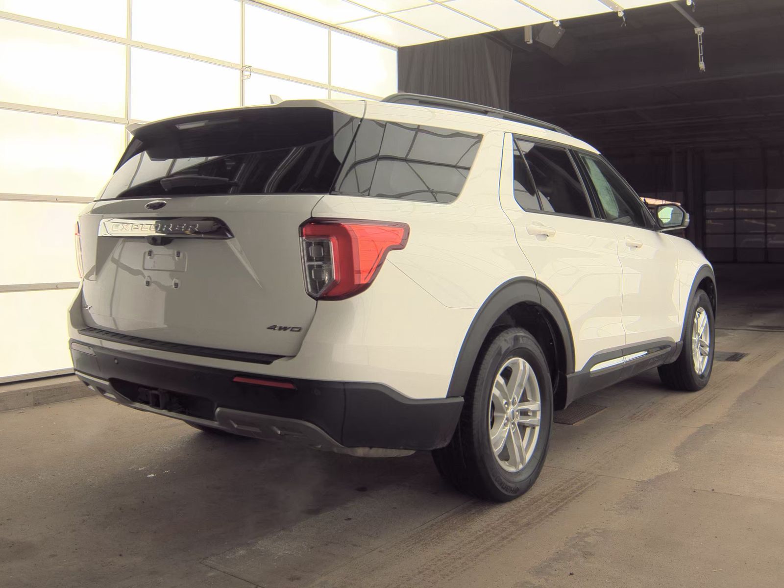 FORD EXPLORER - 6