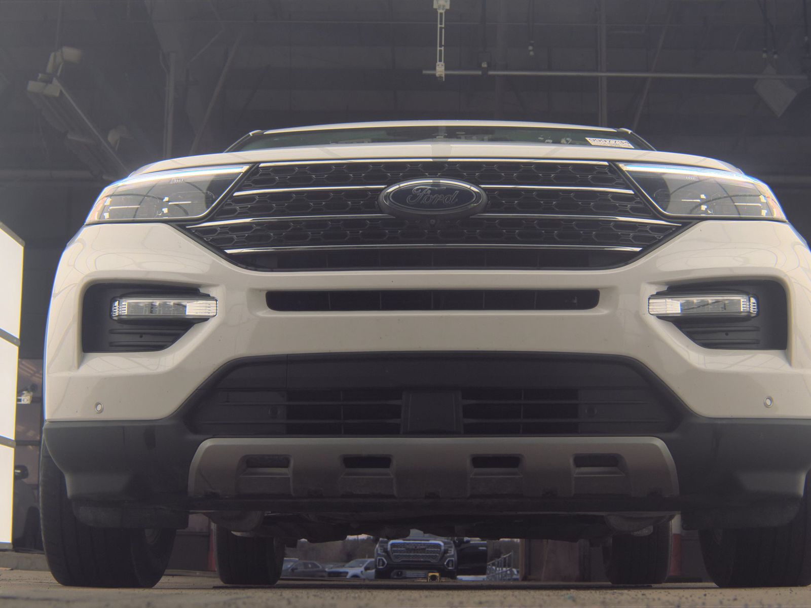 FORD EXPLORER - 4