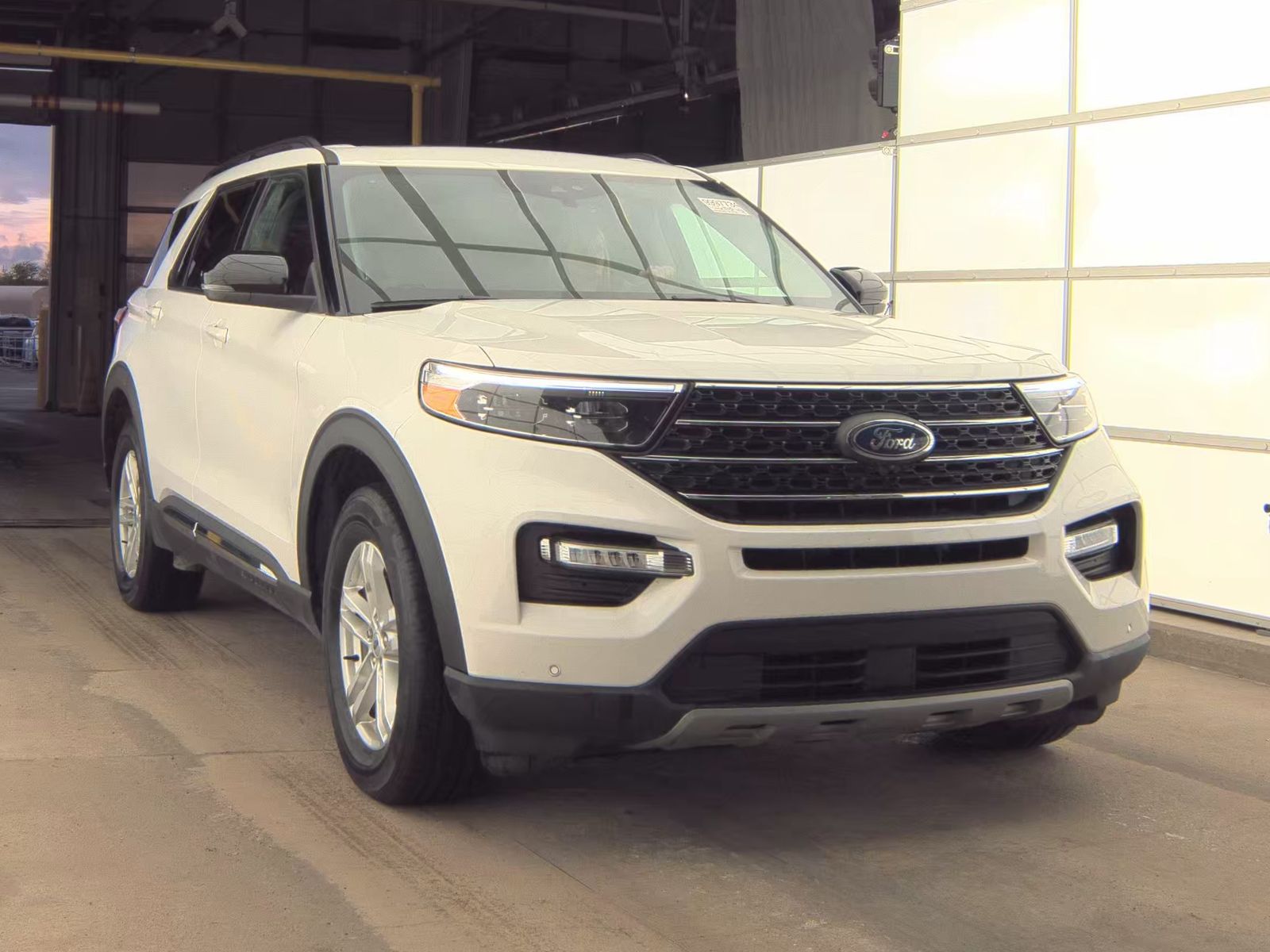 FORD EXPLORER - 5