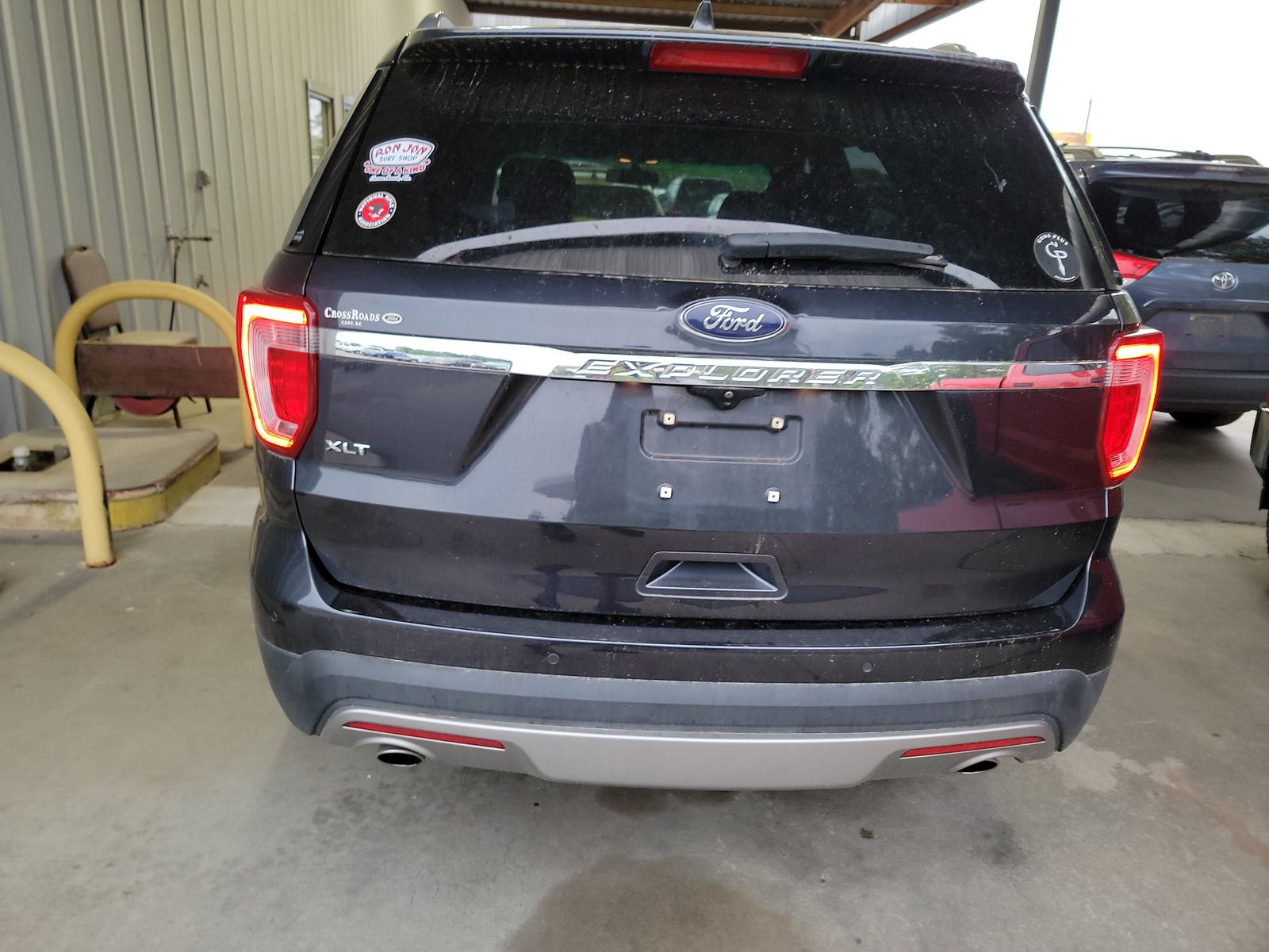 FORD EXPLORER - 6