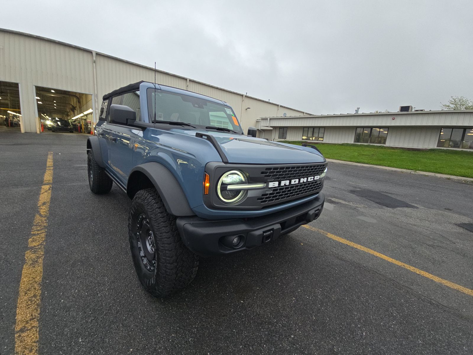 FORD BRONCO - 4