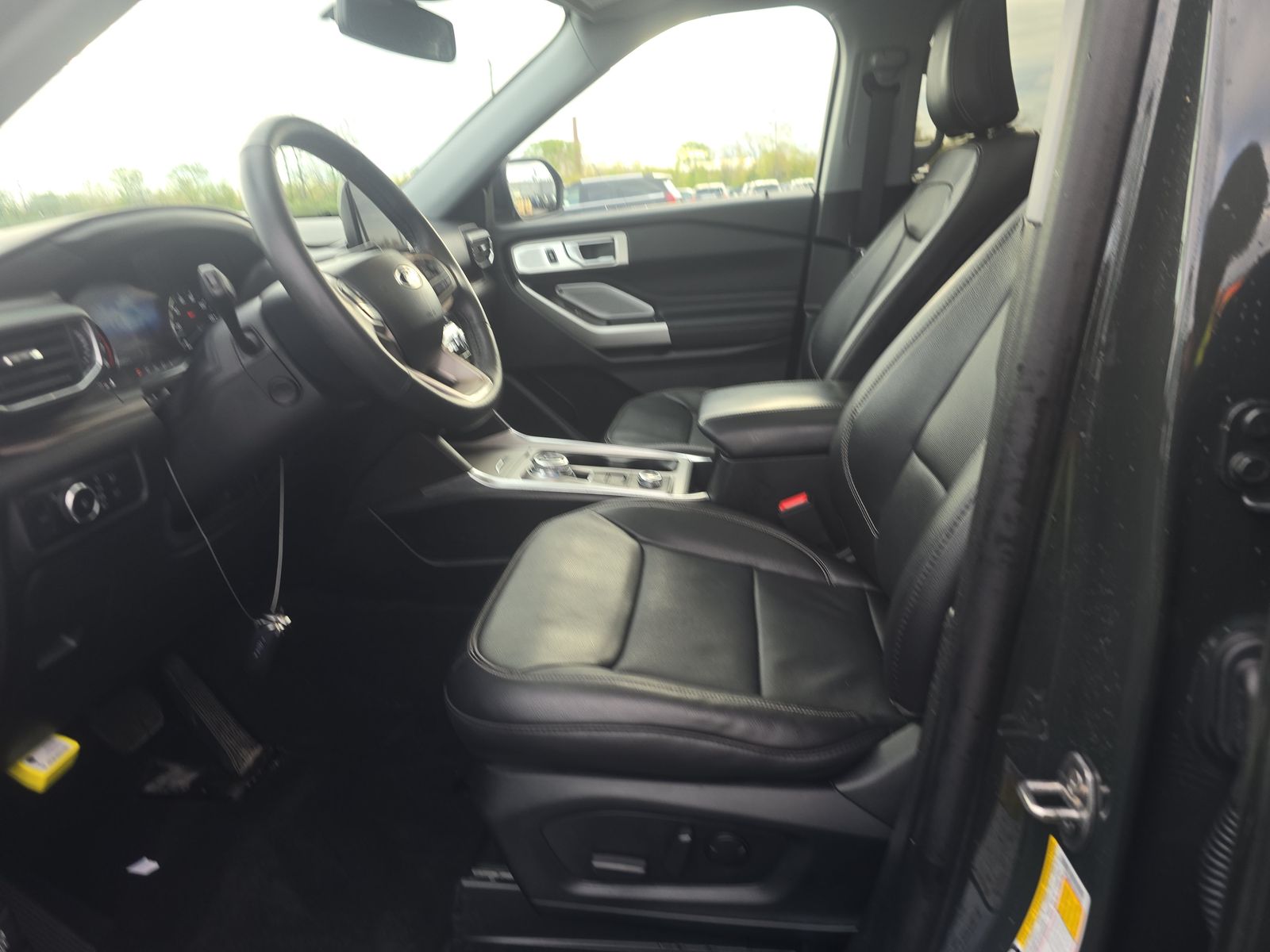 FORD EXPLORER - 1