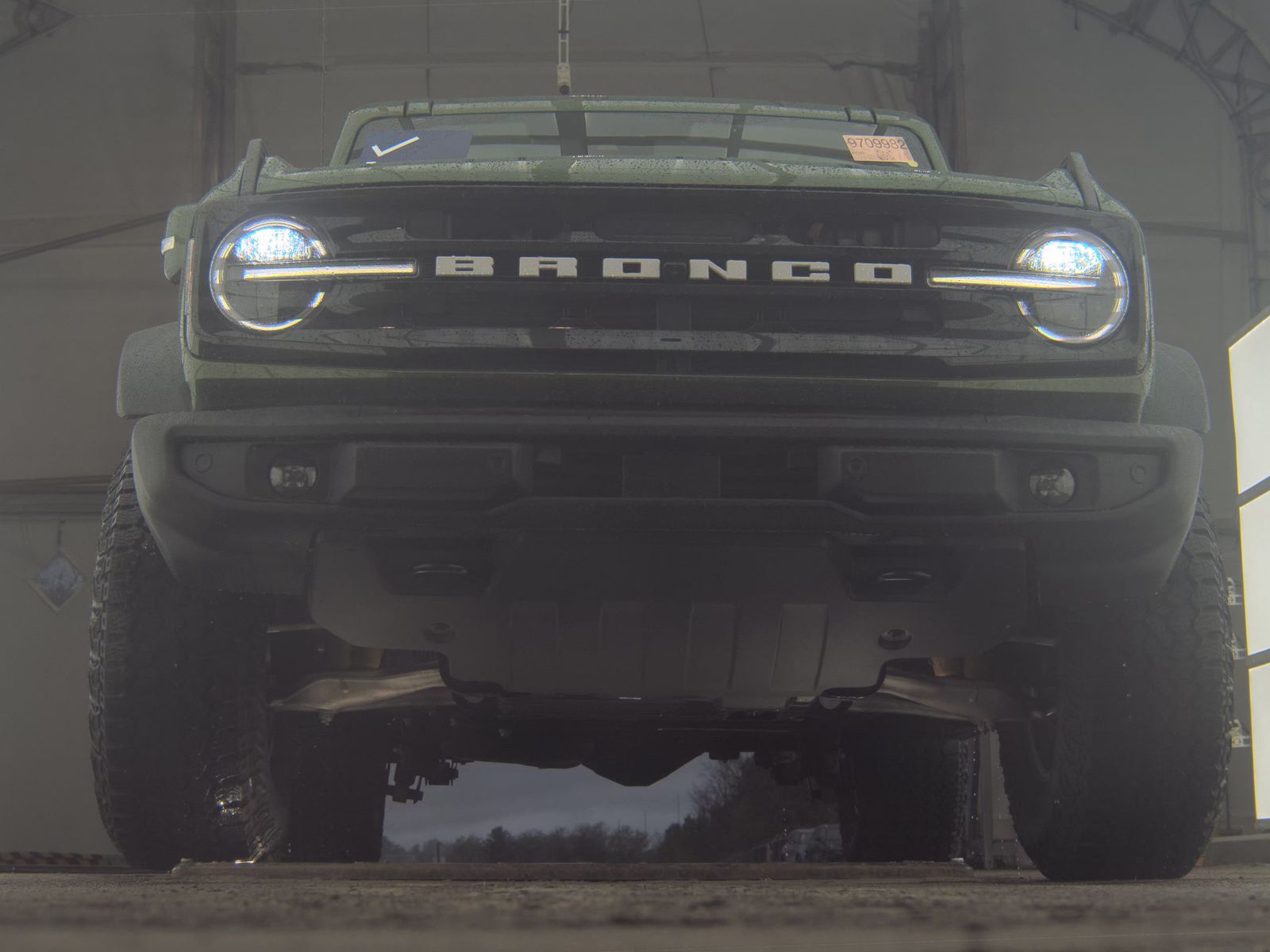 FORD BRONCO - 4