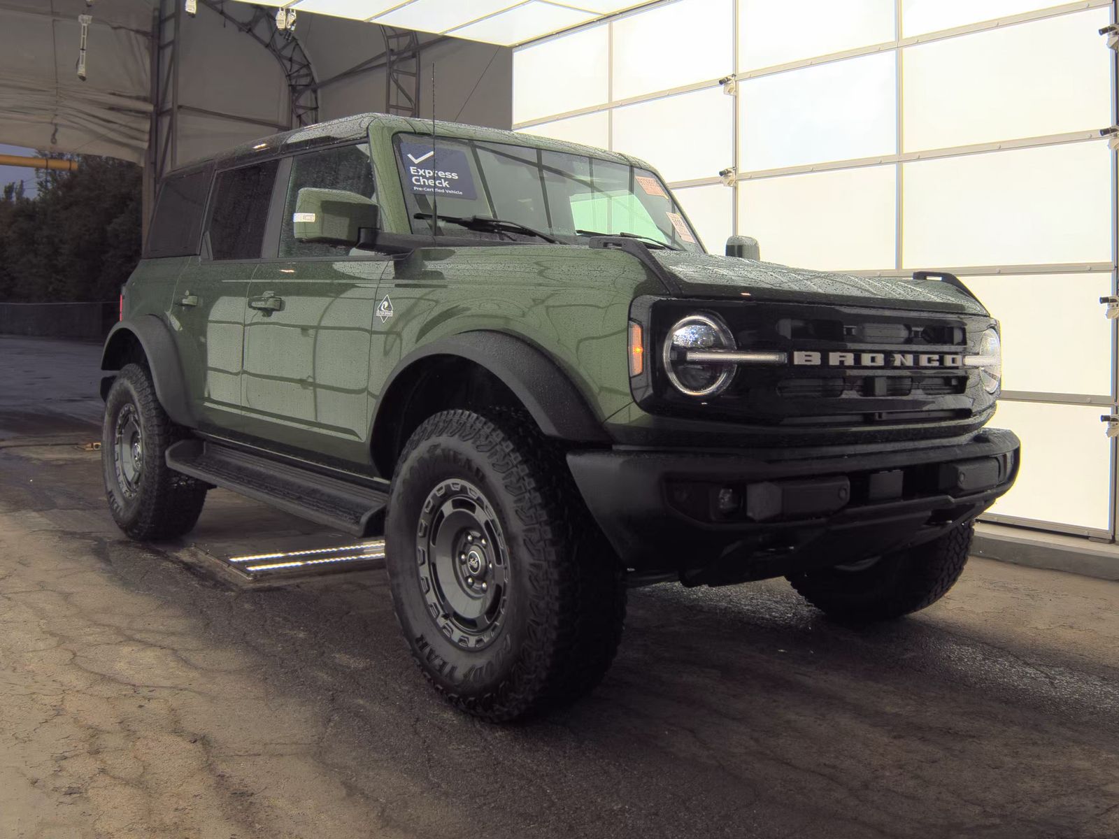 FORD BRONCO - 5