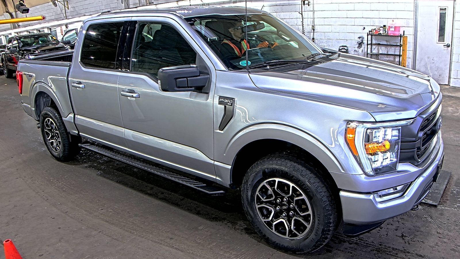 FORD F-150 - 4