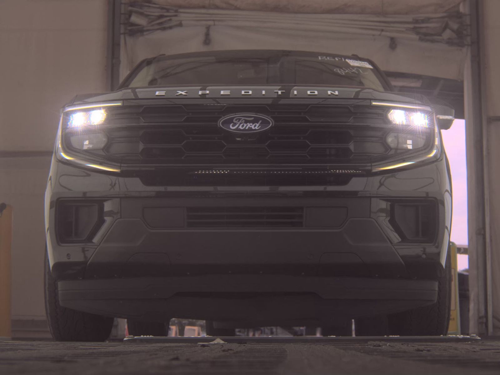 FORD EXPEDITION - 4