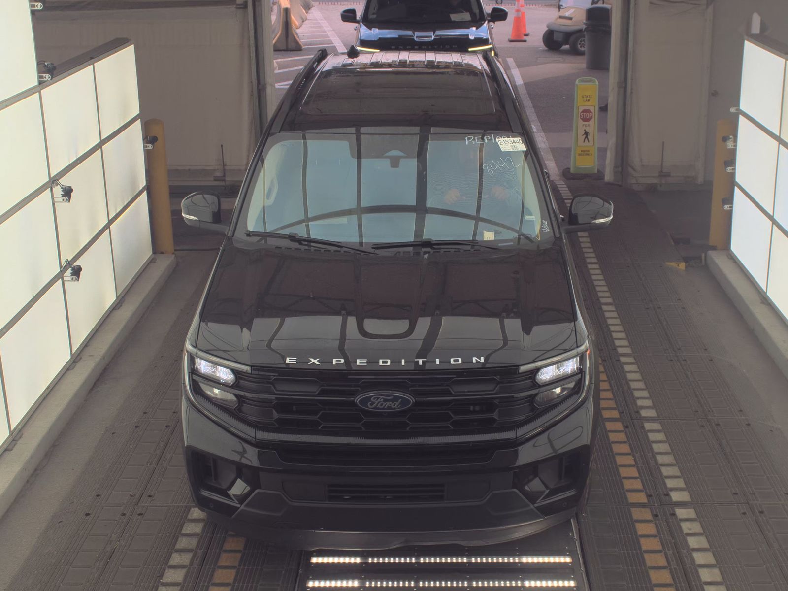 FORD EXPEDITION - 3