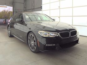 BMW 5 Series Sedan 540i xDrive M SPORT LINE снимка BMW 5 Series Sedan 540i xDrive M SPORT LINE