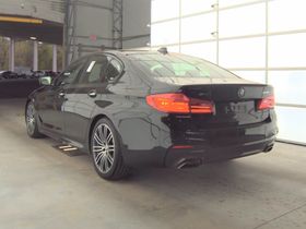 BMW 5 Series Sedan 540i xDrive M SPORT LINE снимка BMW 5 Series Sedan 540i xDrive M SPORT LINE