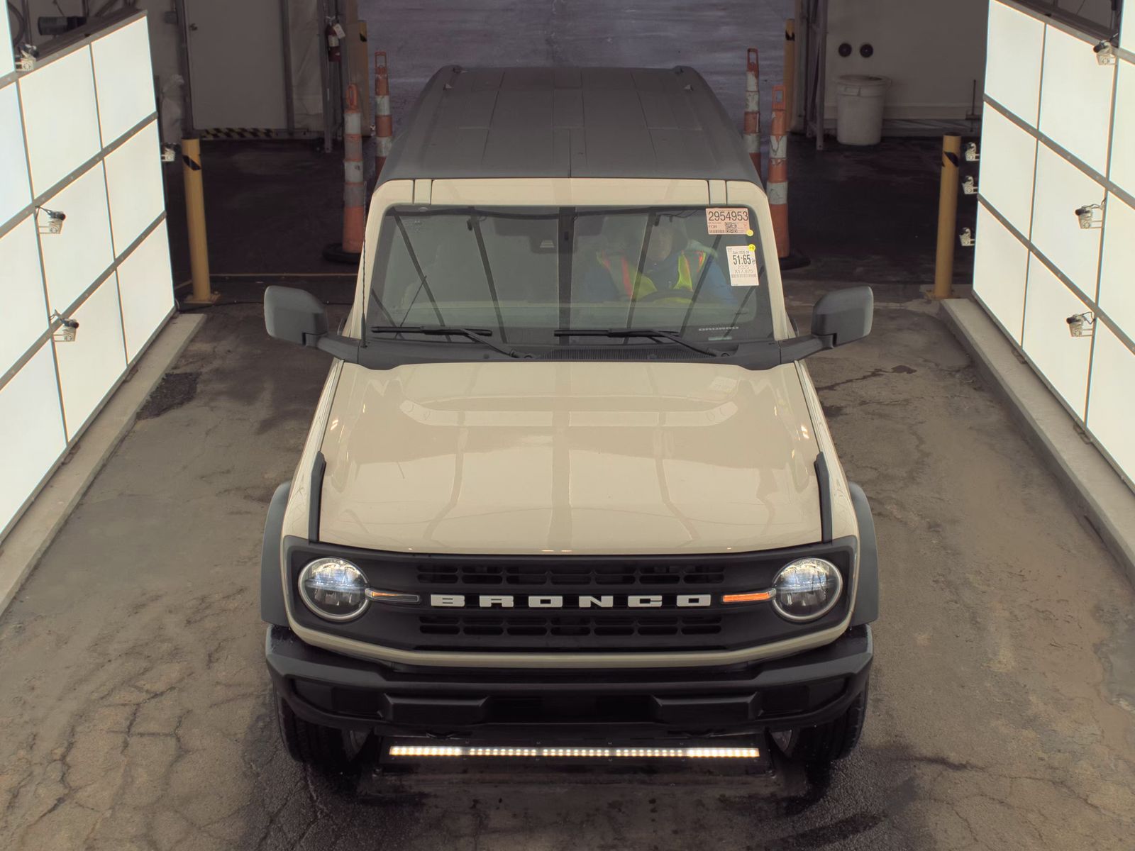 FORD BRONCO - 3