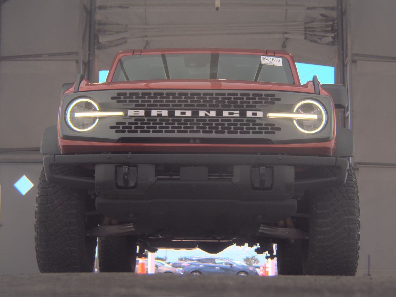 FORD BRONCO - 4