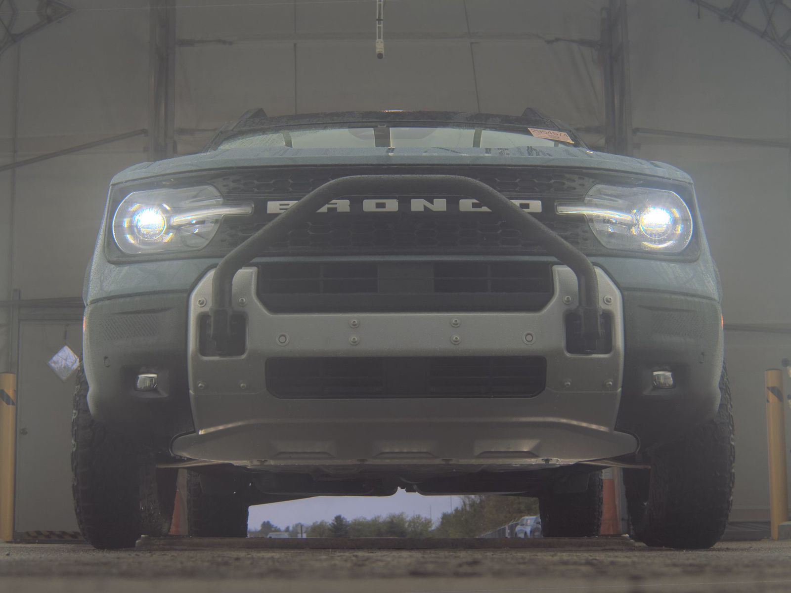 FORD BRONCO - 4