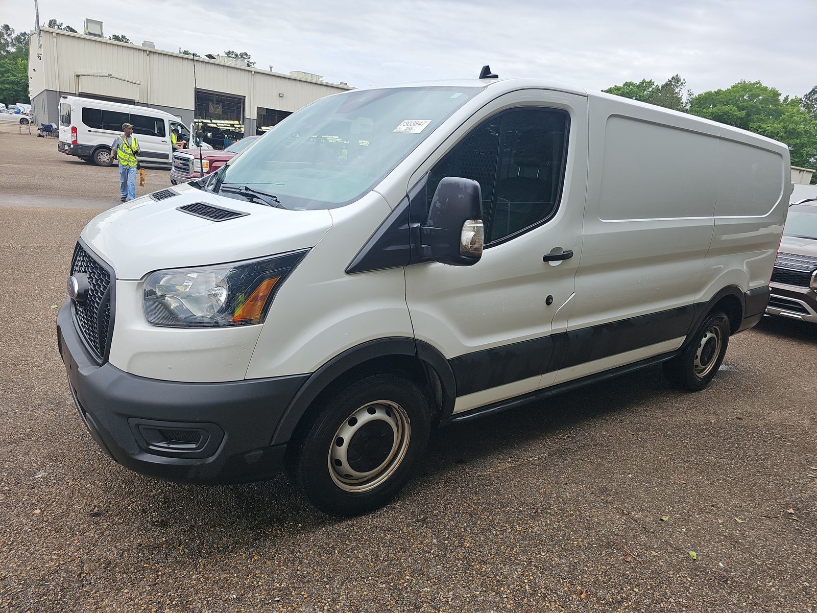 FORD TRANSIT 150 - 1