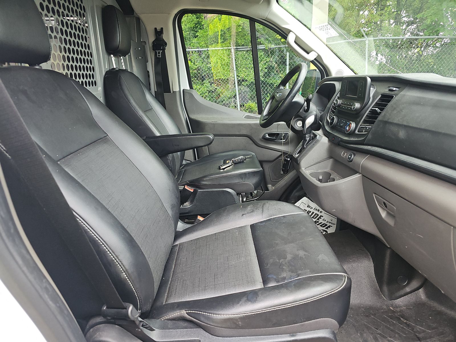 FORD TRANSIT 150 - 9