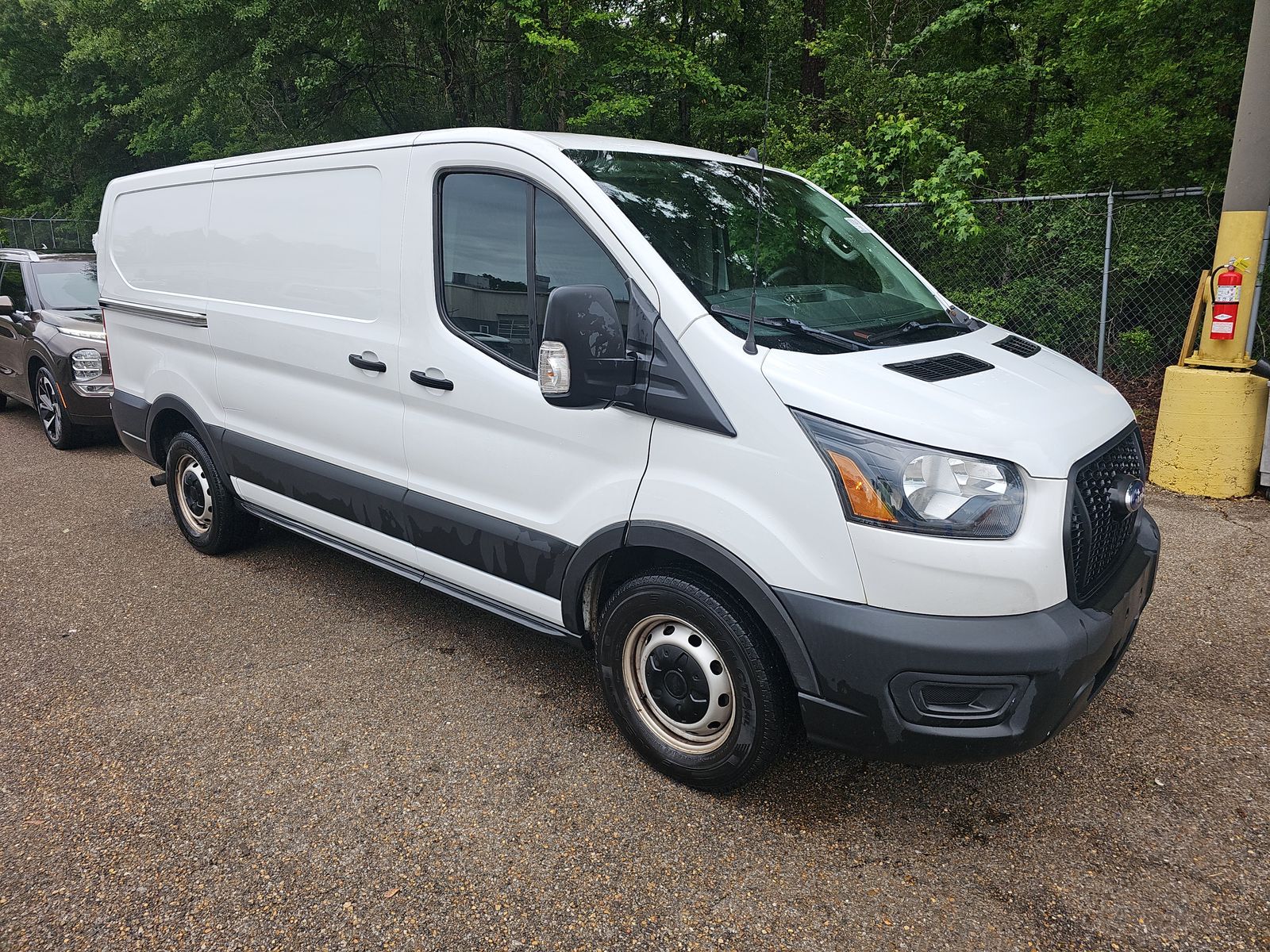 FORD TRANSIT 150 - 4
