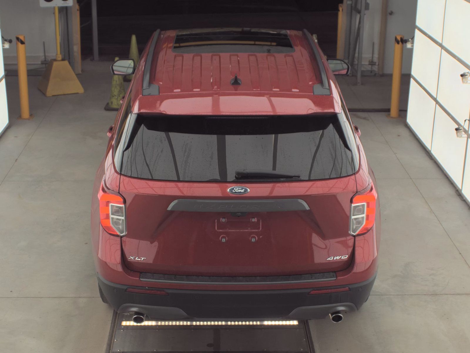 FORD EXPLORER - 7