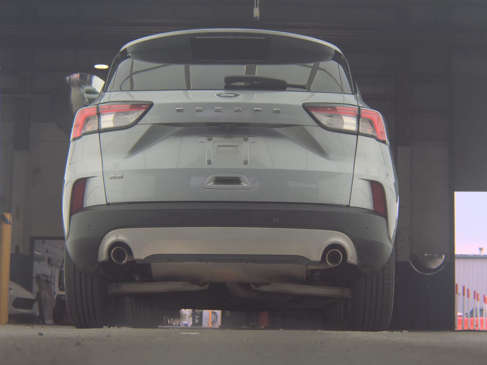 FORD ESCAPE - 8