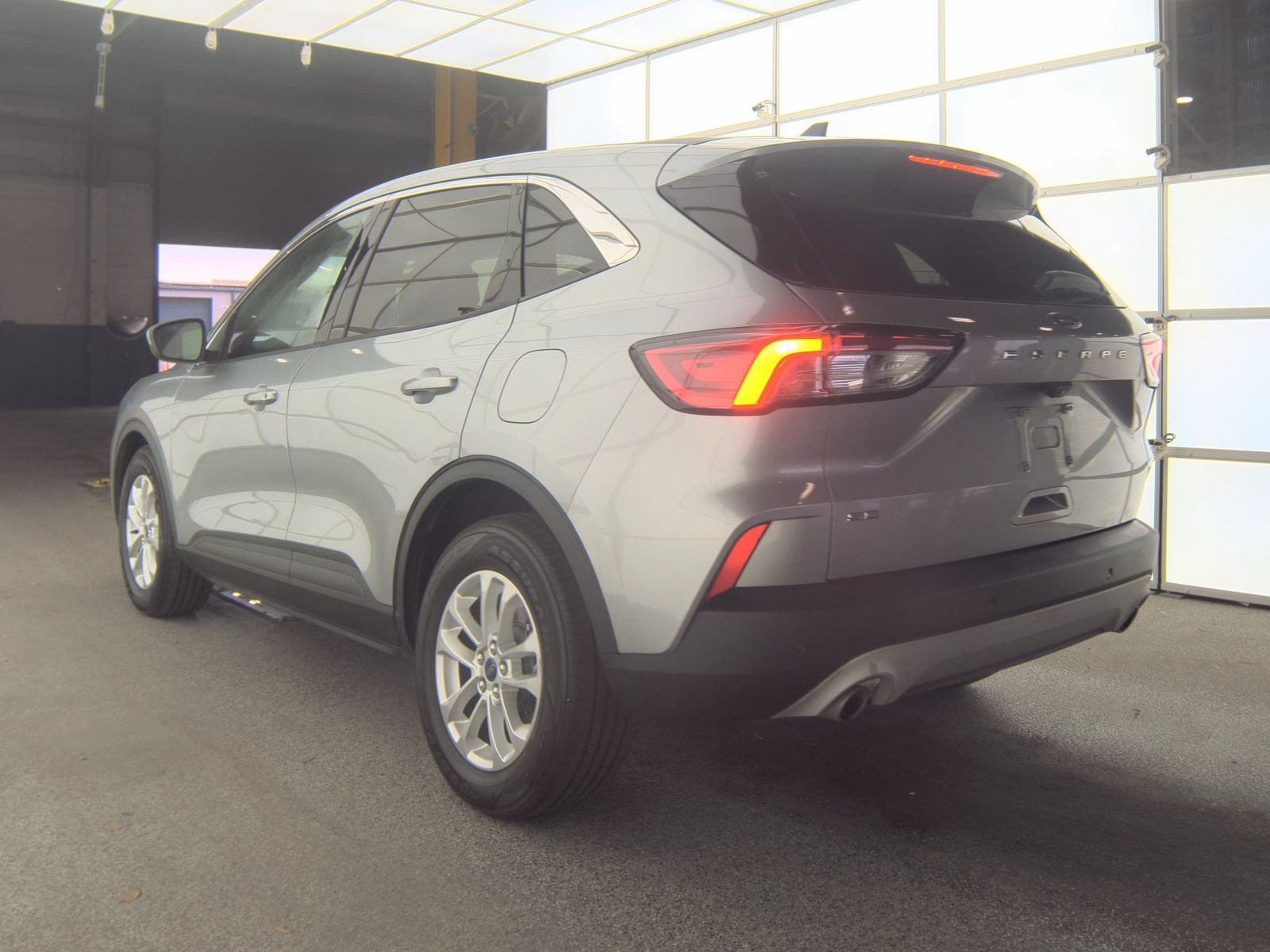 FORD ESCAPE - 9