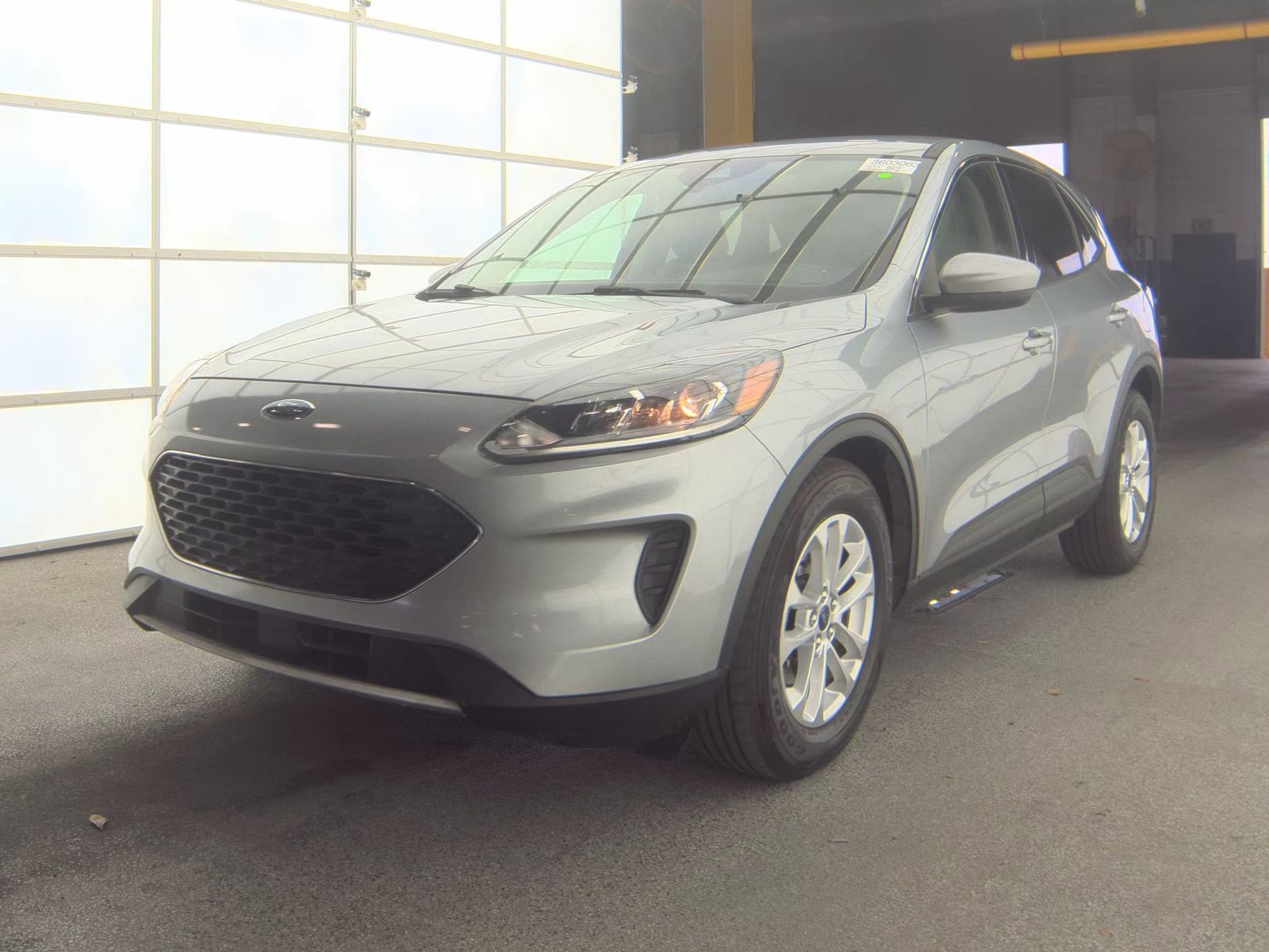 FORD ESCAPE - 1