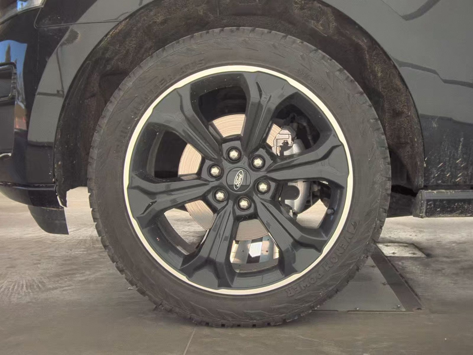 FORD EXPEDITION - 10