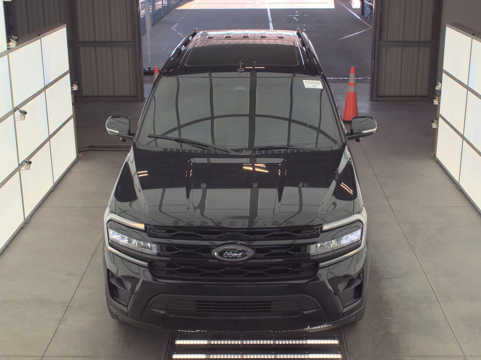 FORD EXPEDITION - 3