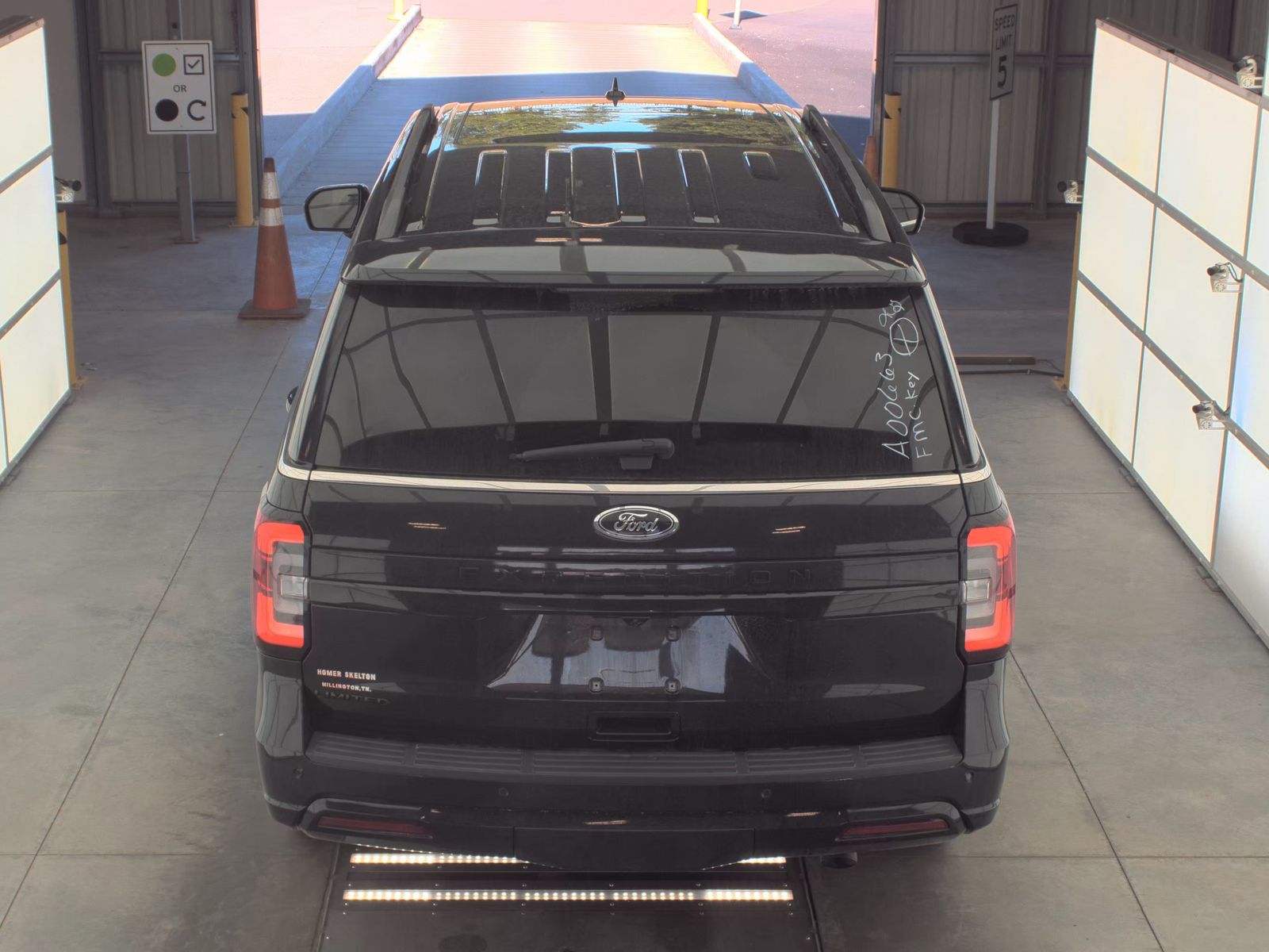FORD EXPEDITION - 7