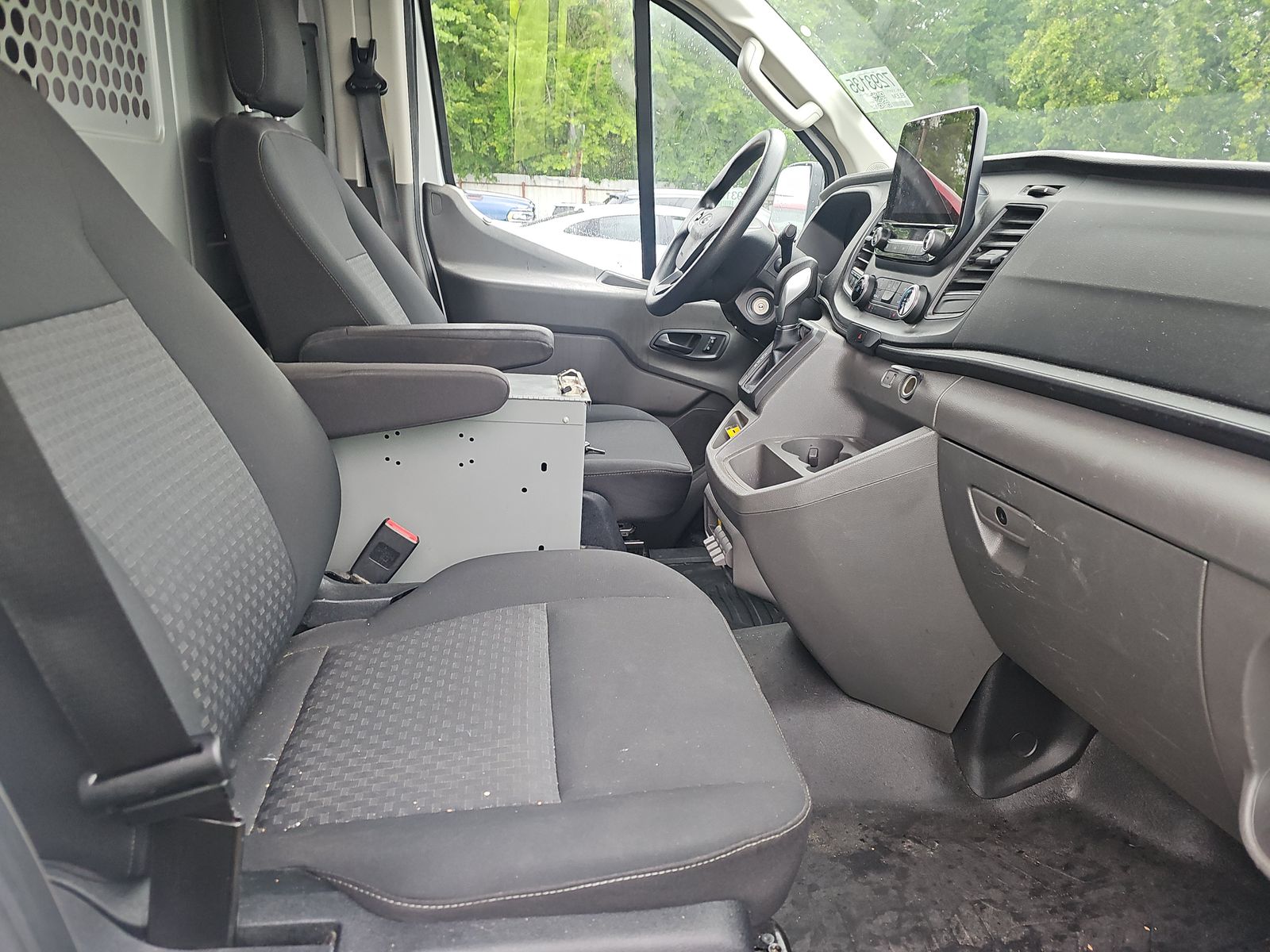 FORD TRANSIT 150 - 9