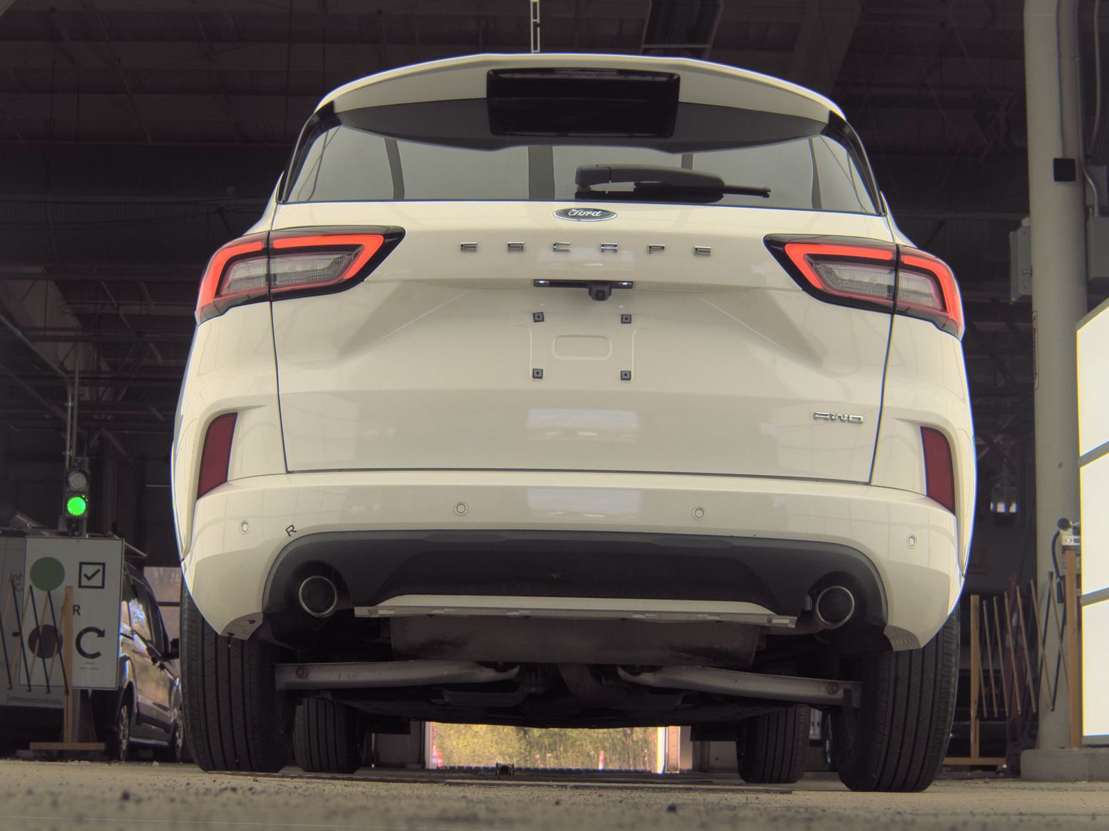 FORD ESCAPE - 8