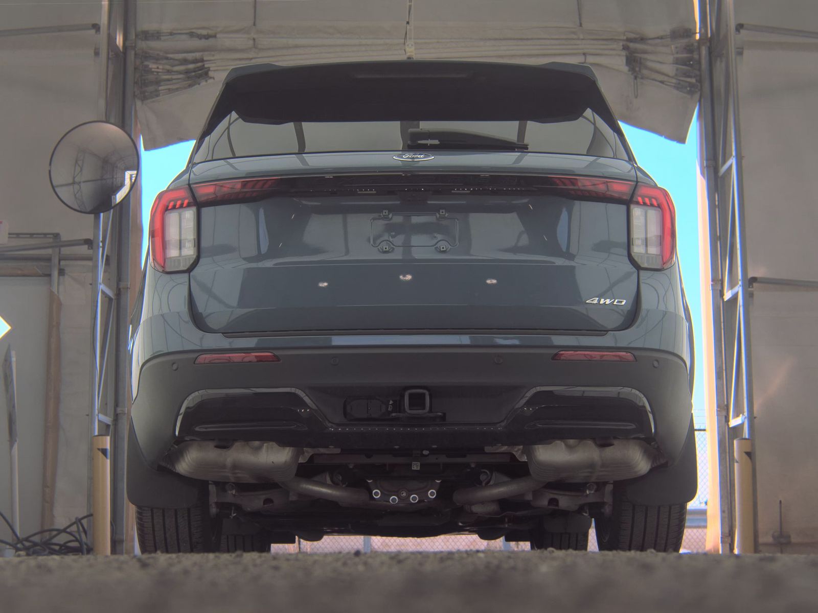 FORD EXPLORER - 8