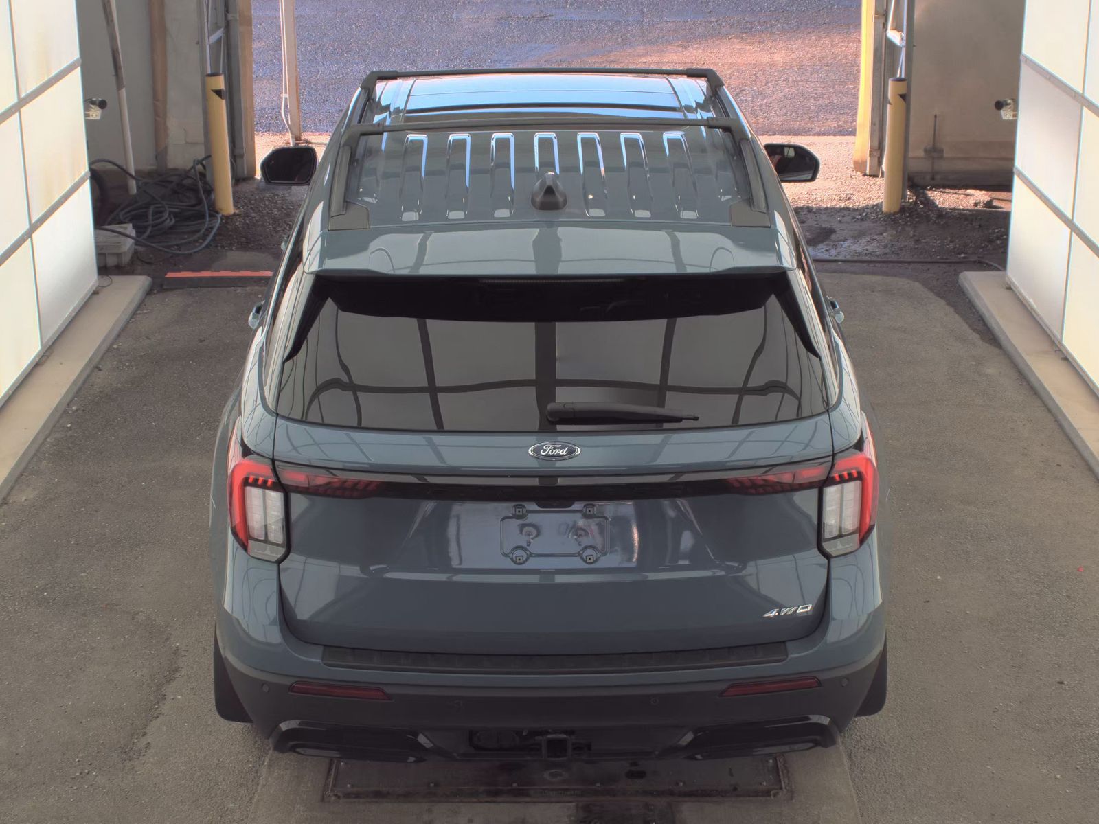 FORD EXPLORER - 7
