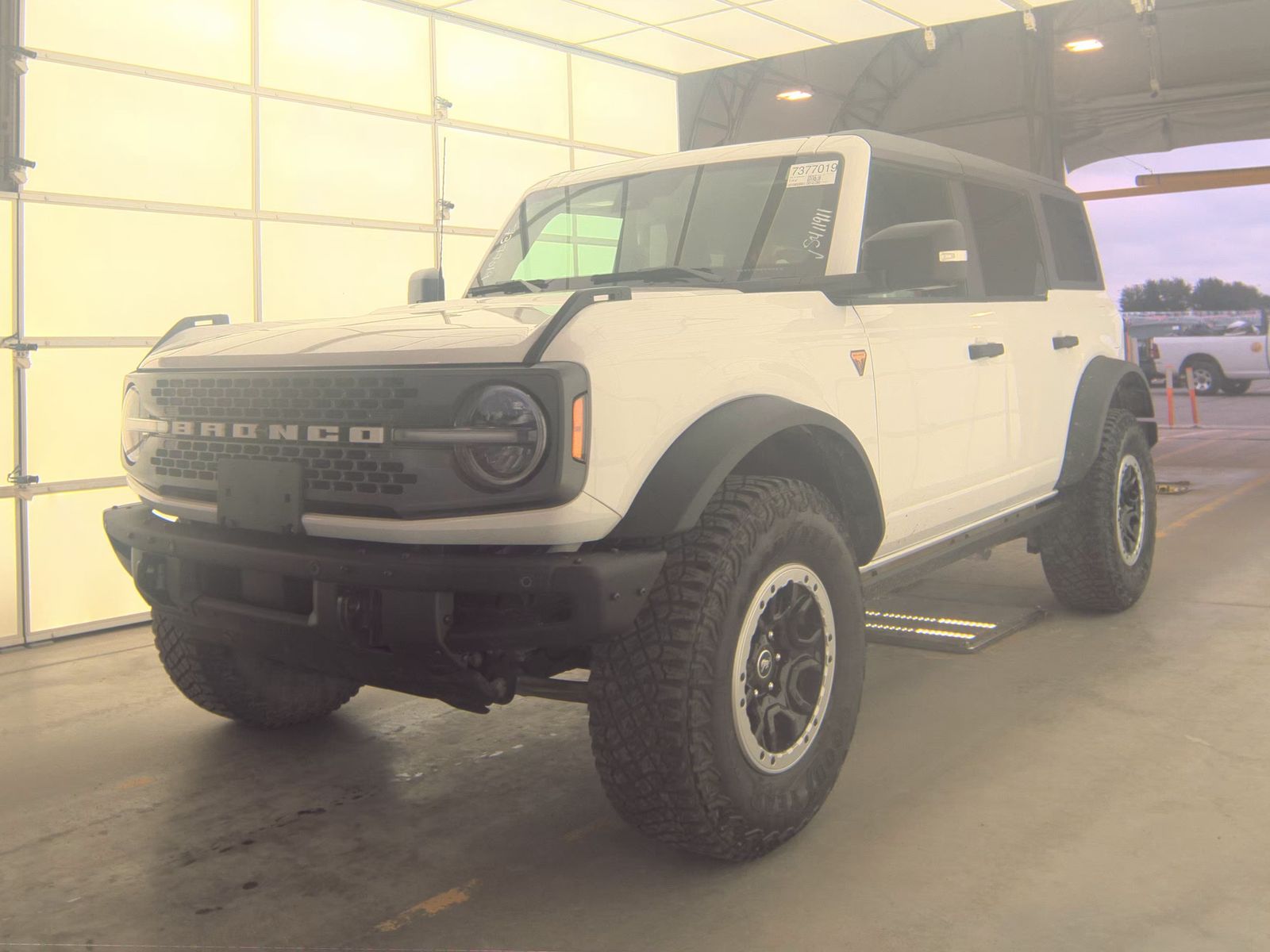 FORD BRONCO - 1