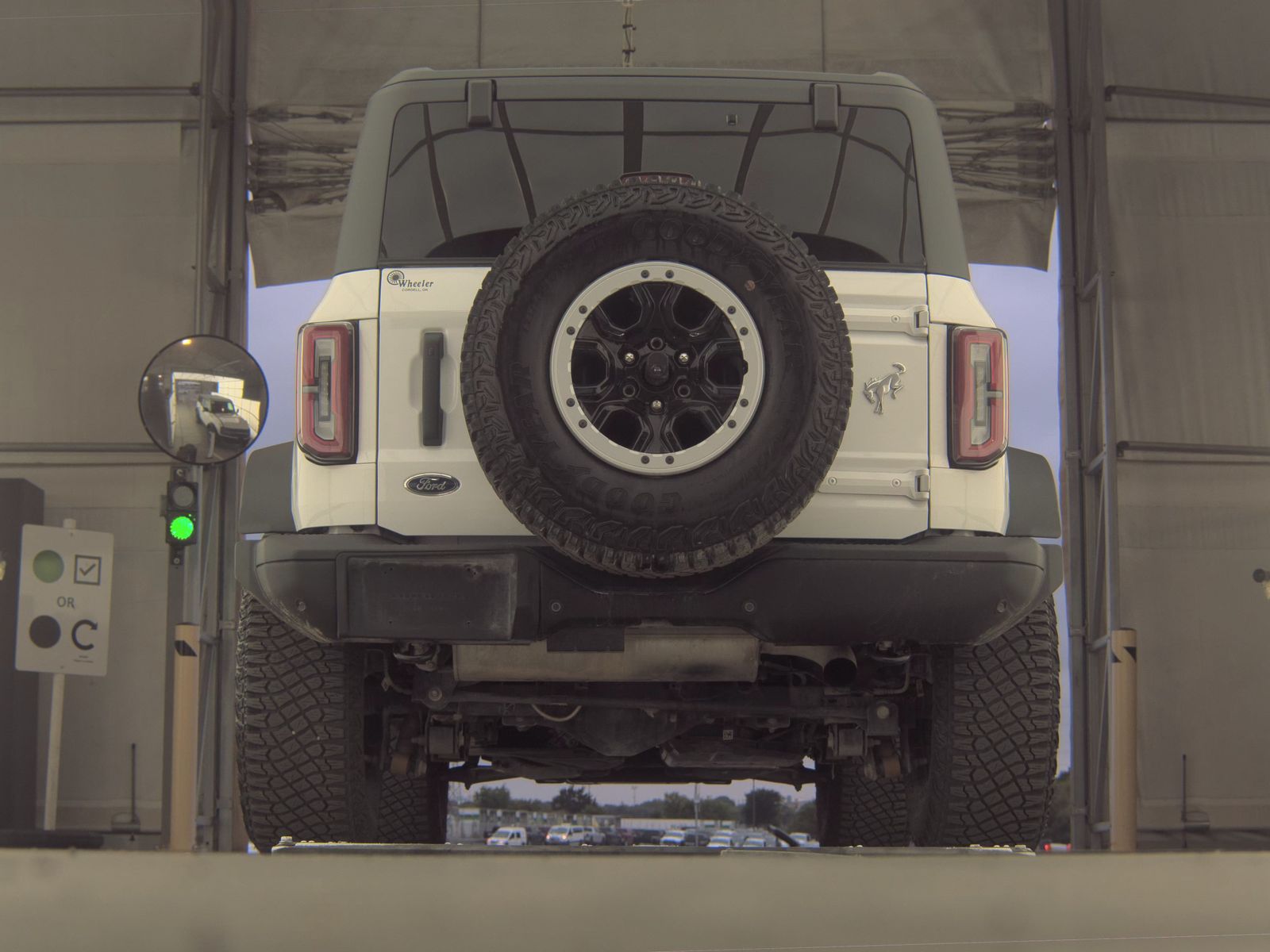 FORD BRONCO - 8