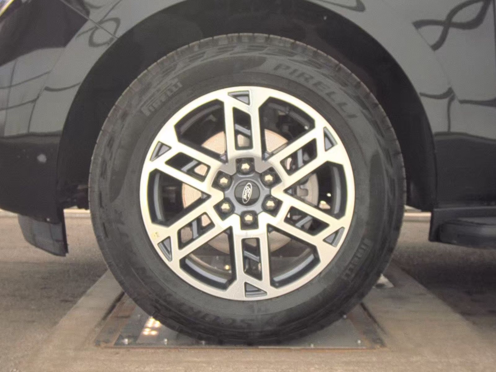 FORD EXPEDITION - 10