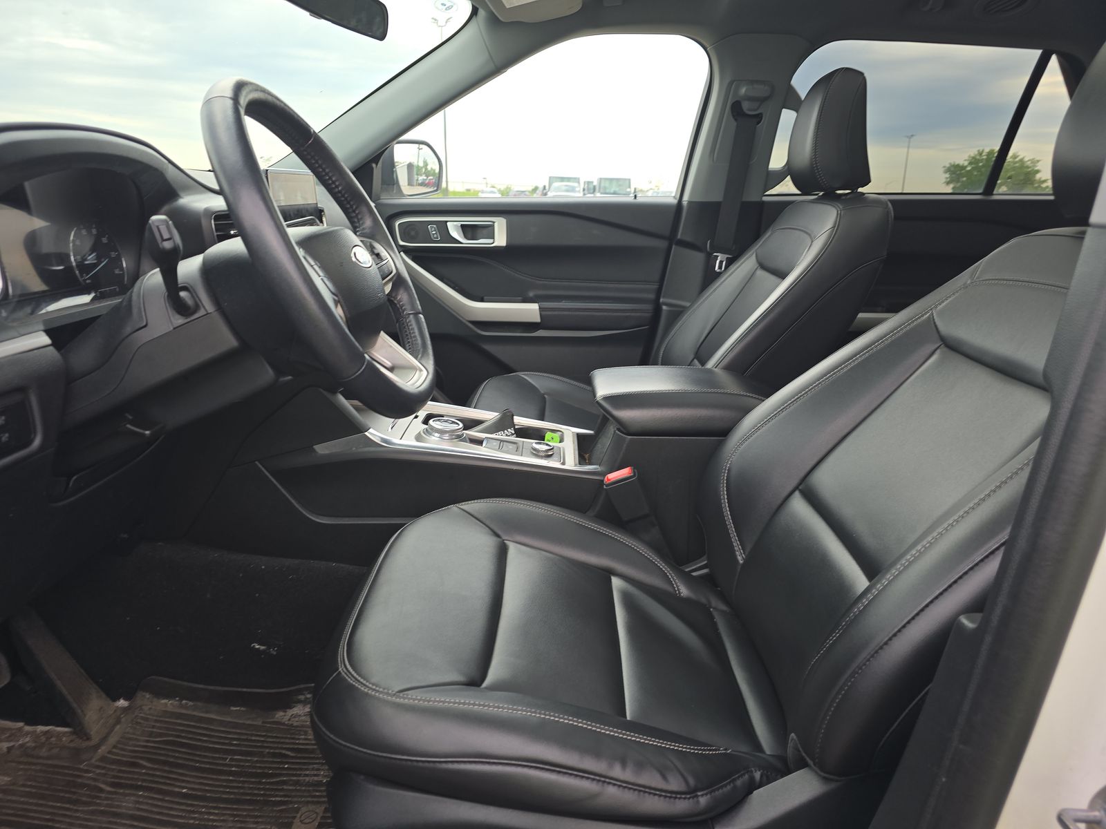 FORD EXPLORER - 8