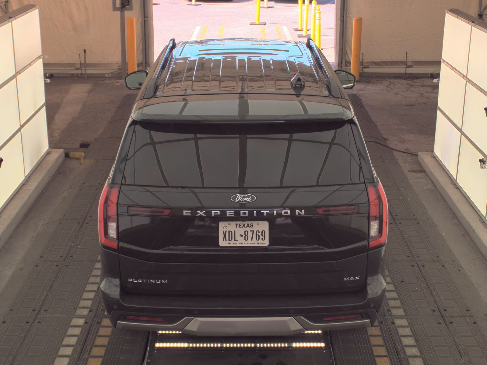 FORD EXPEDITION MAX - 7