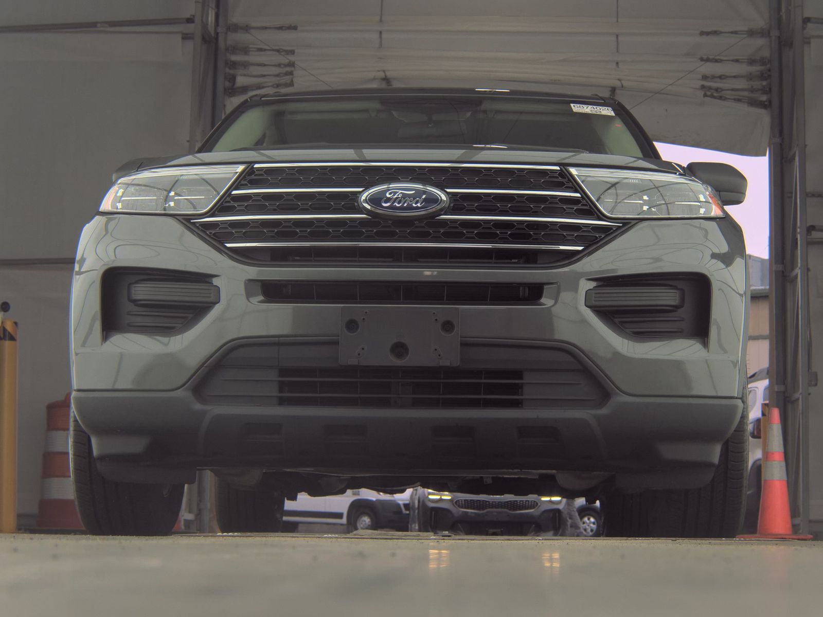 FORD EXPLORER - 4
