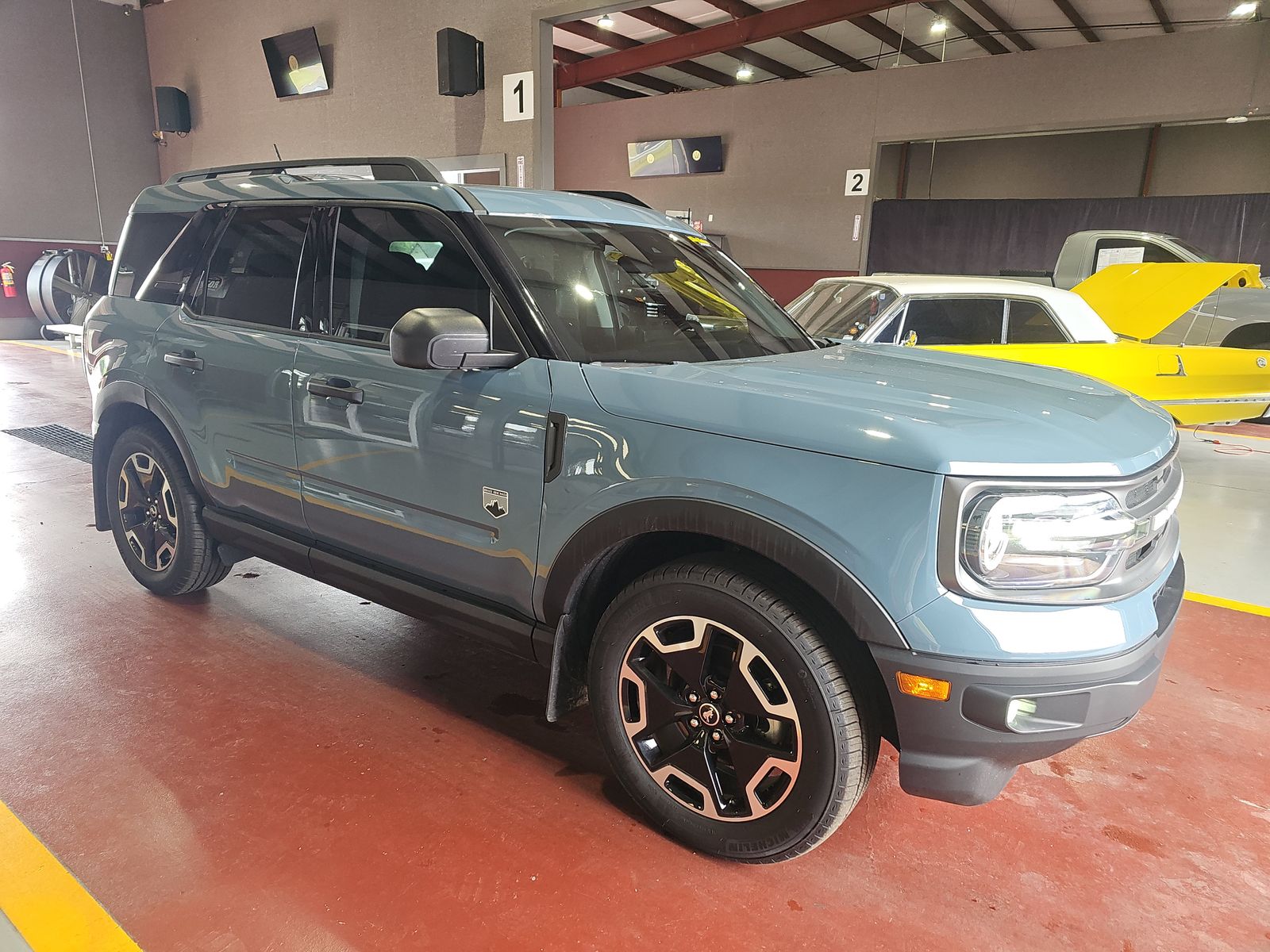 FORD BRONCO - 4