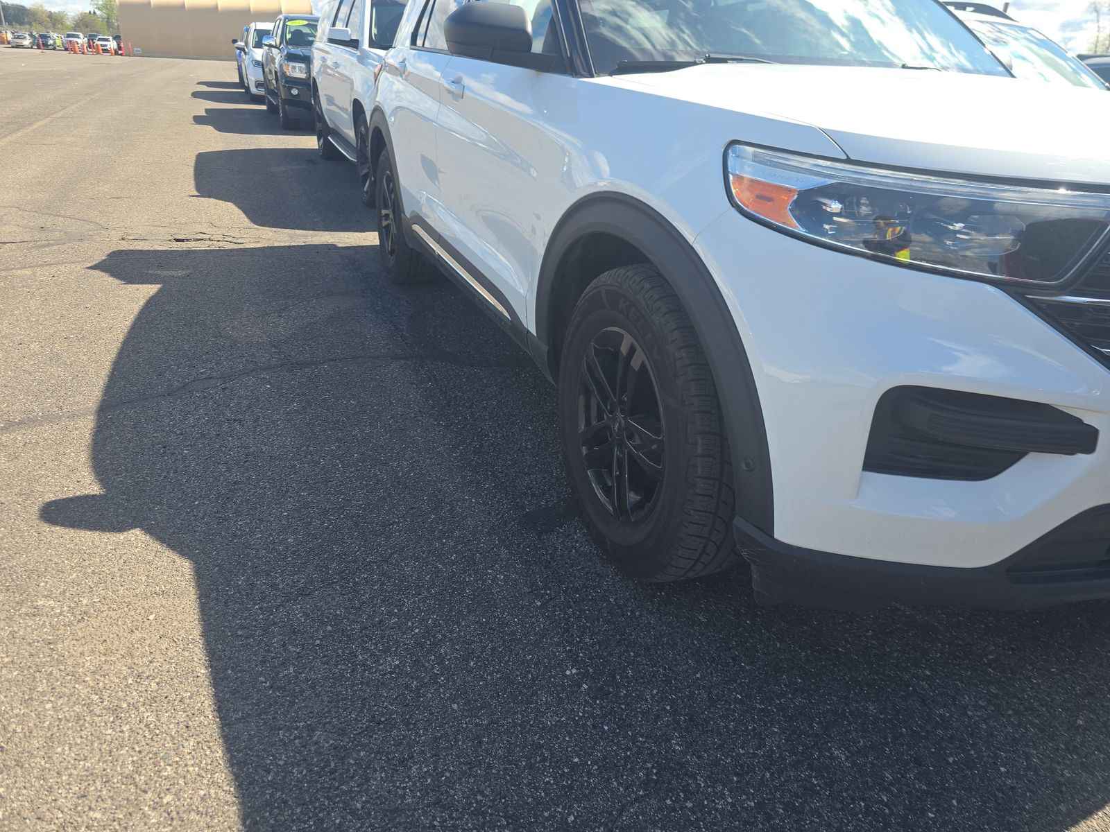 FORD EXPLORER - 4