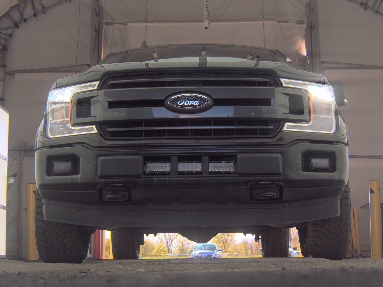FORD F-150 - 4