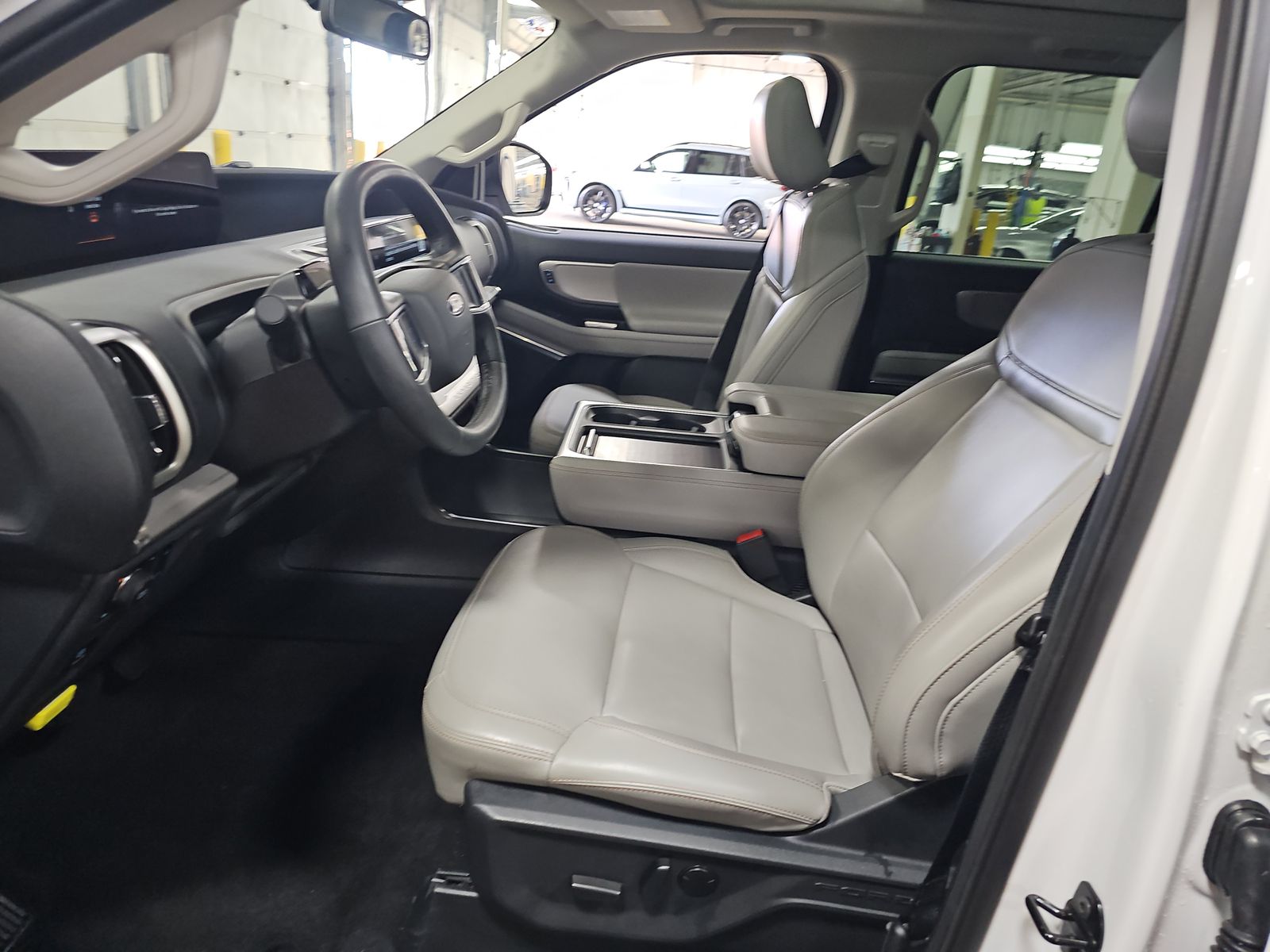 FORD EXPEDITION MAX - 1