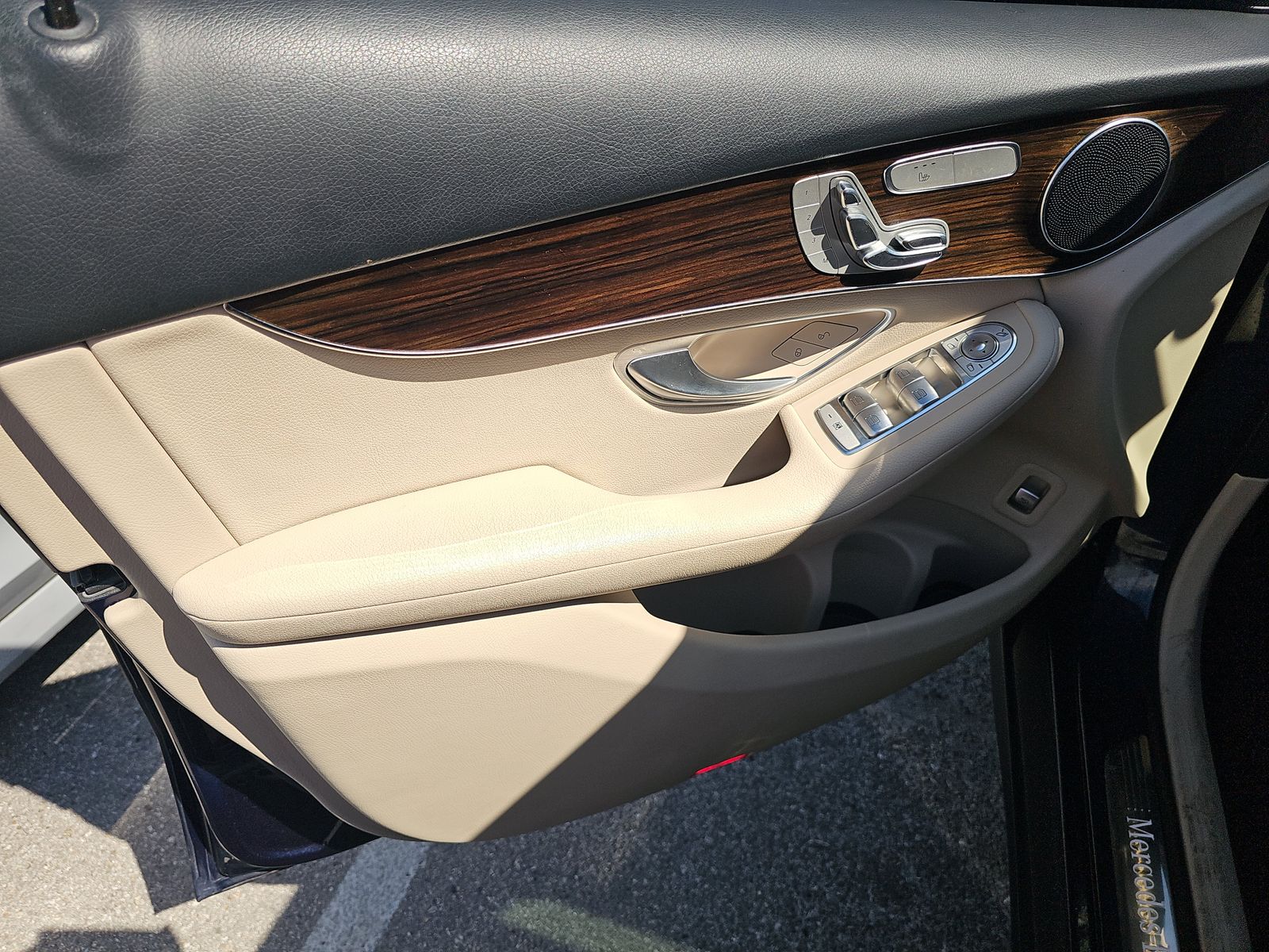 2021 Mercedes-Benz GLC GLC 300 RWD