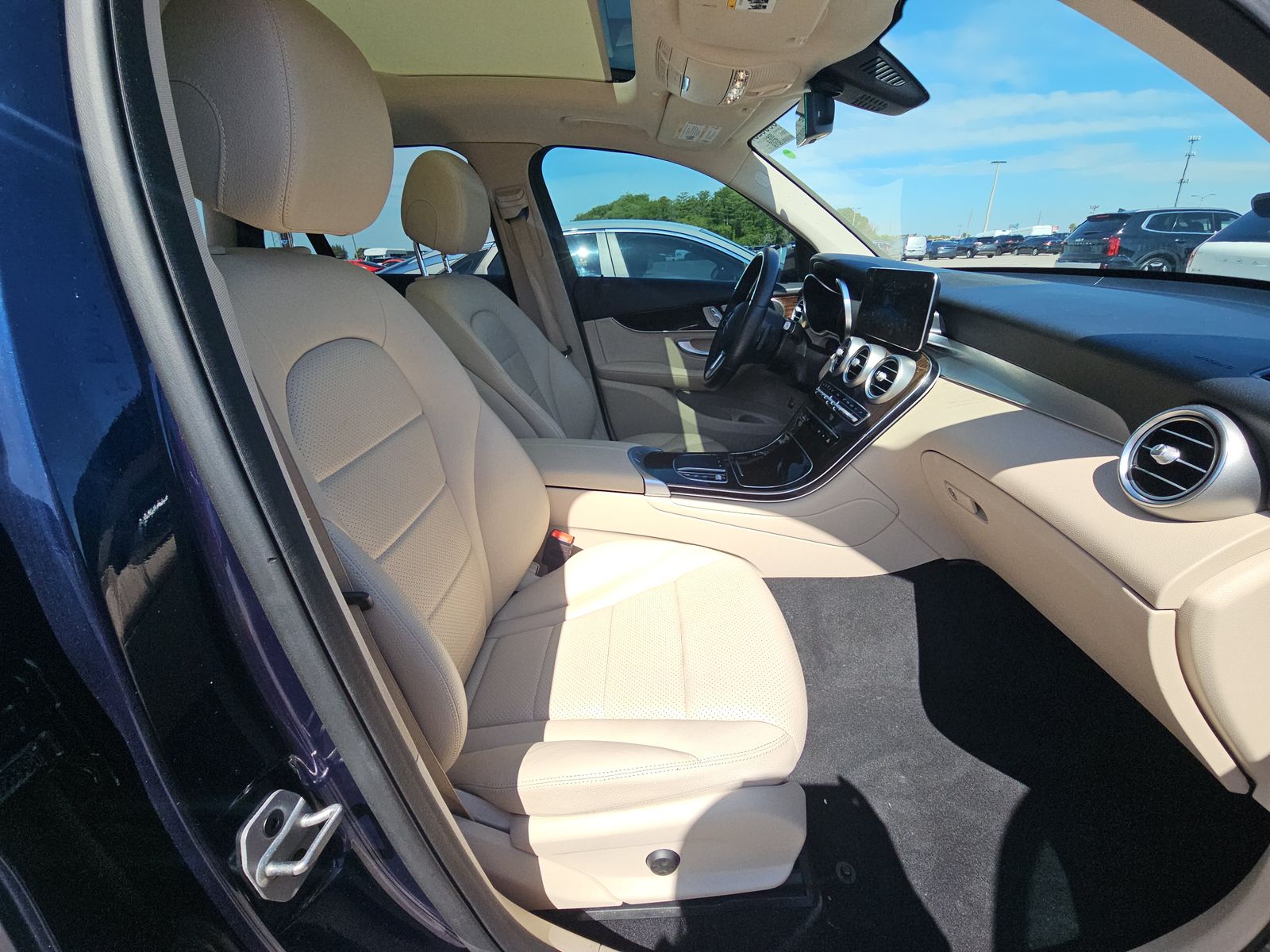2021 Mercedes-Benz GLC GLC 300 RWD
