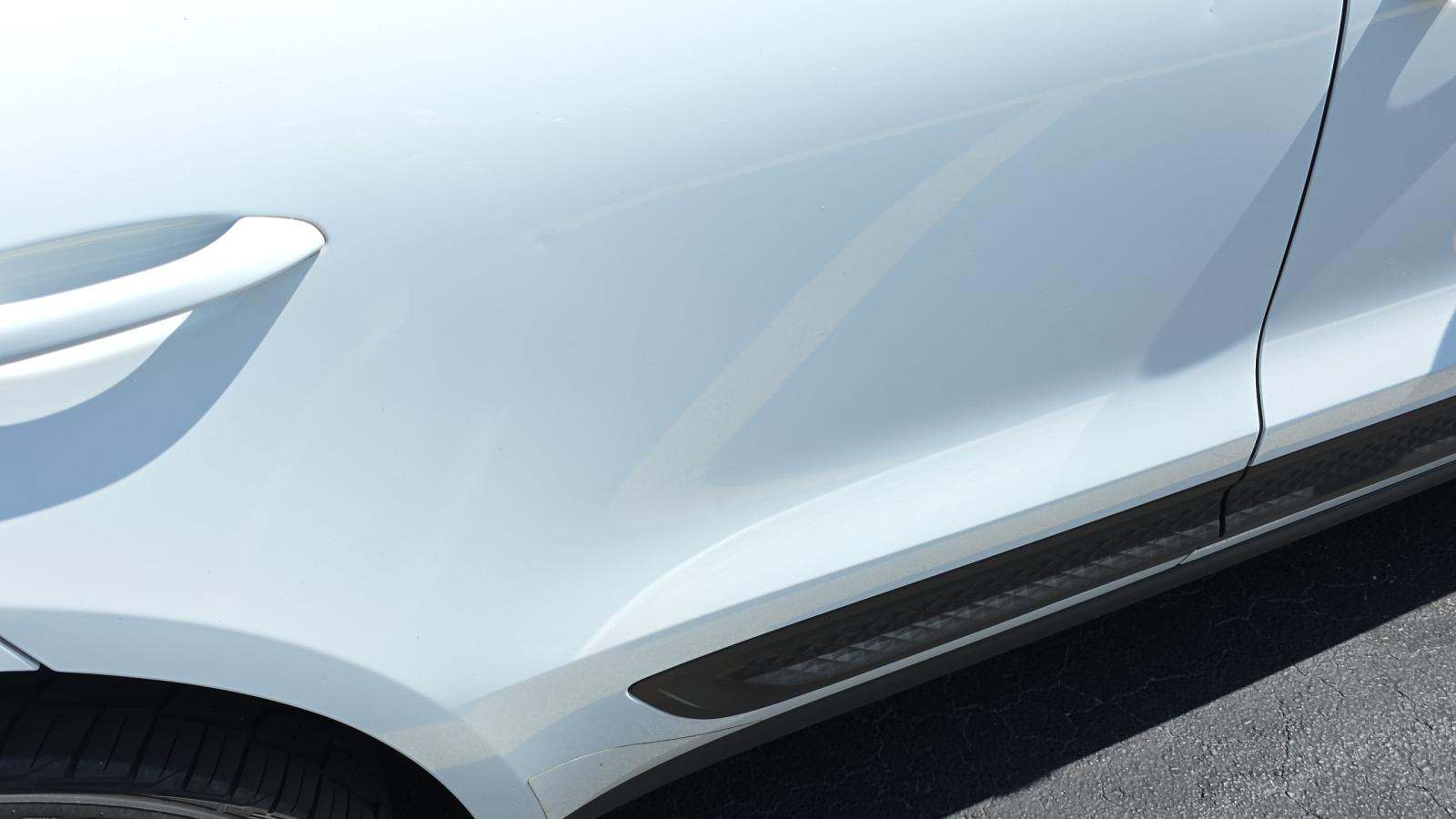 2023 Porsche Macan Base AWD
